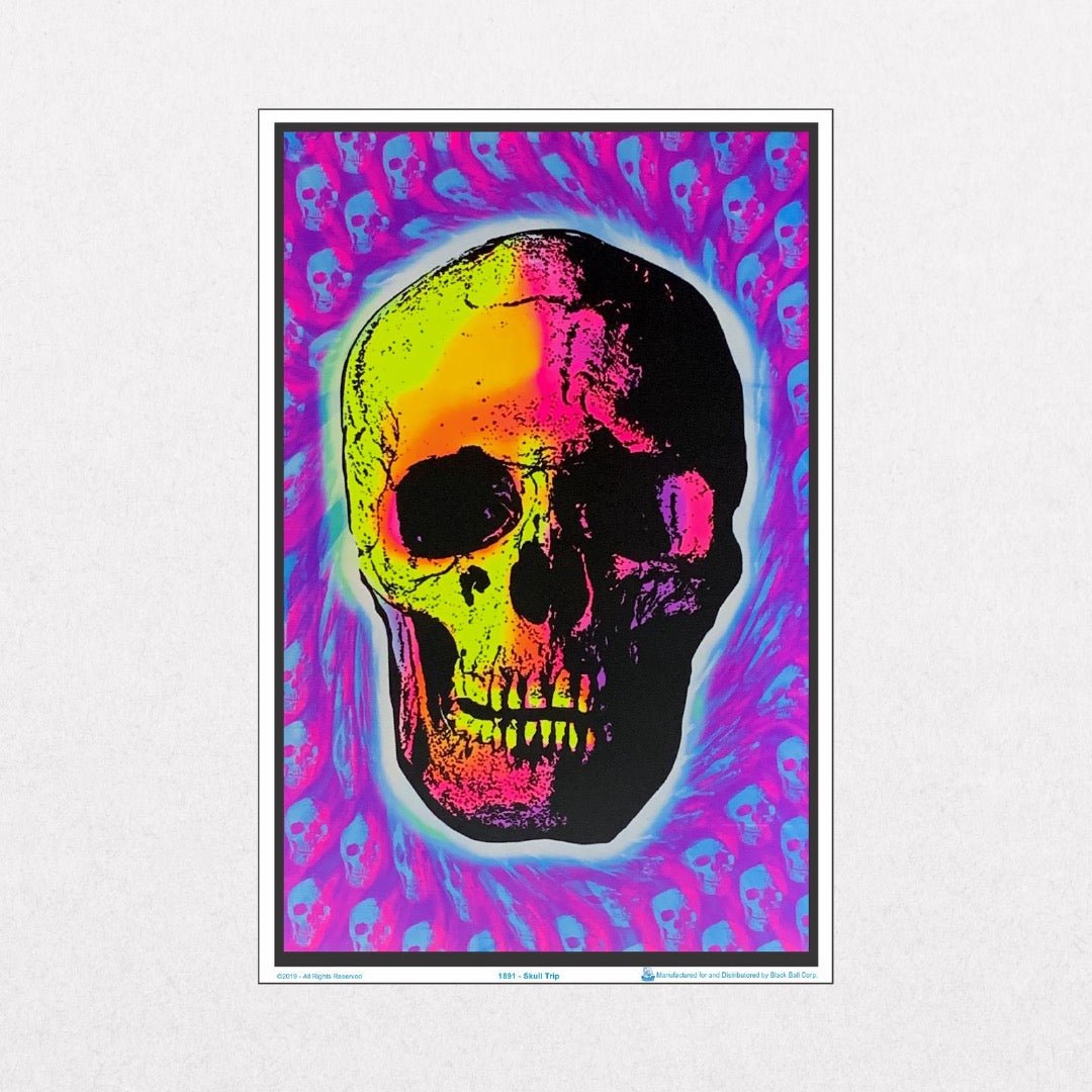 SkullTrip - Blacklight - el cartel